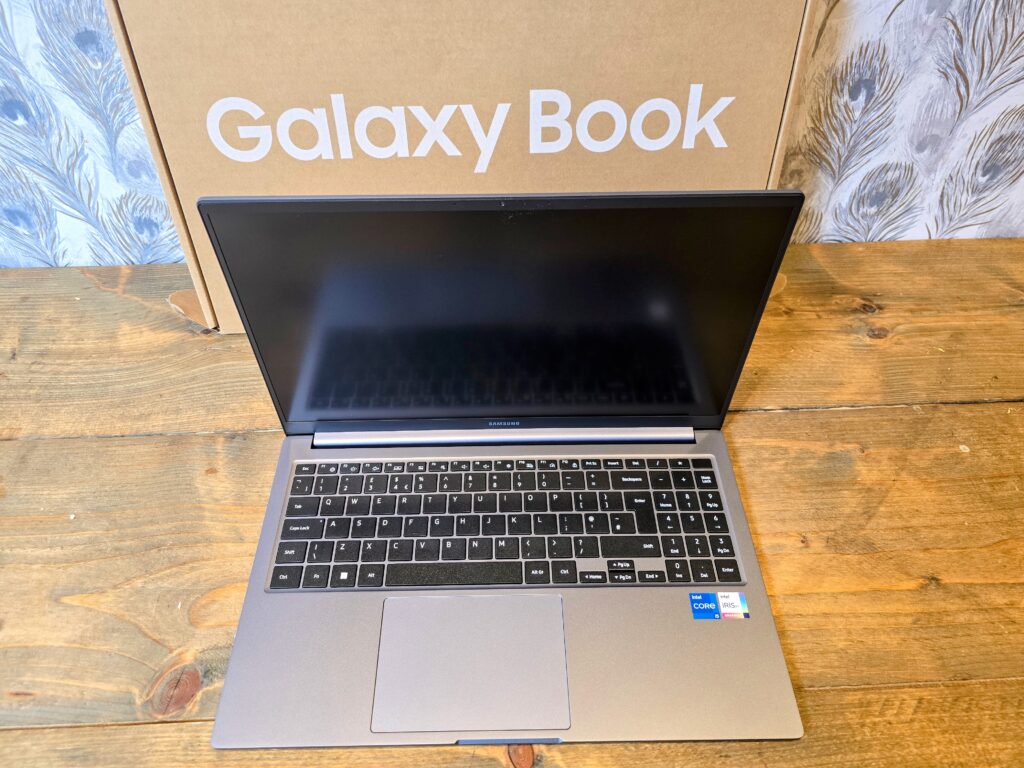 Samsung Galaxy Book4 FE Review scaled