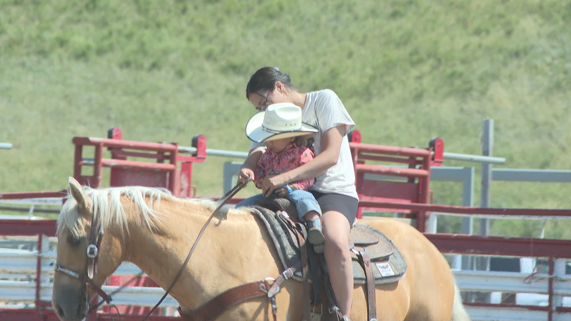 Youth rodeo kicks off annual Kainai Indian Days - Lethbridge