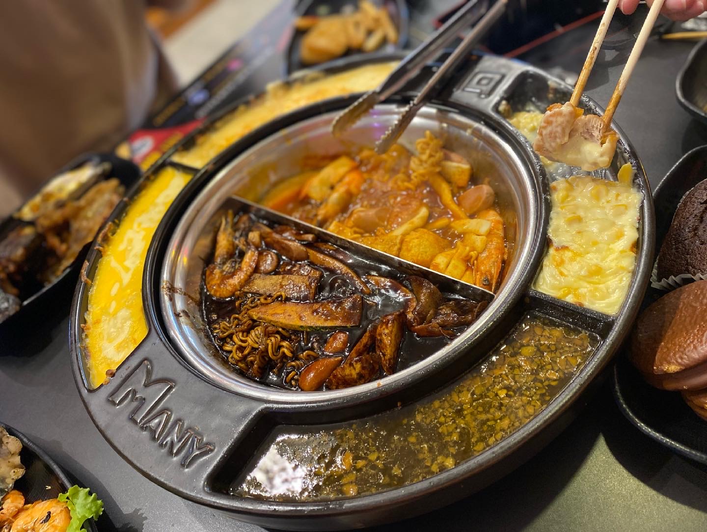 Have Unlimited Korean Food at MANY Unlimited Topokki!