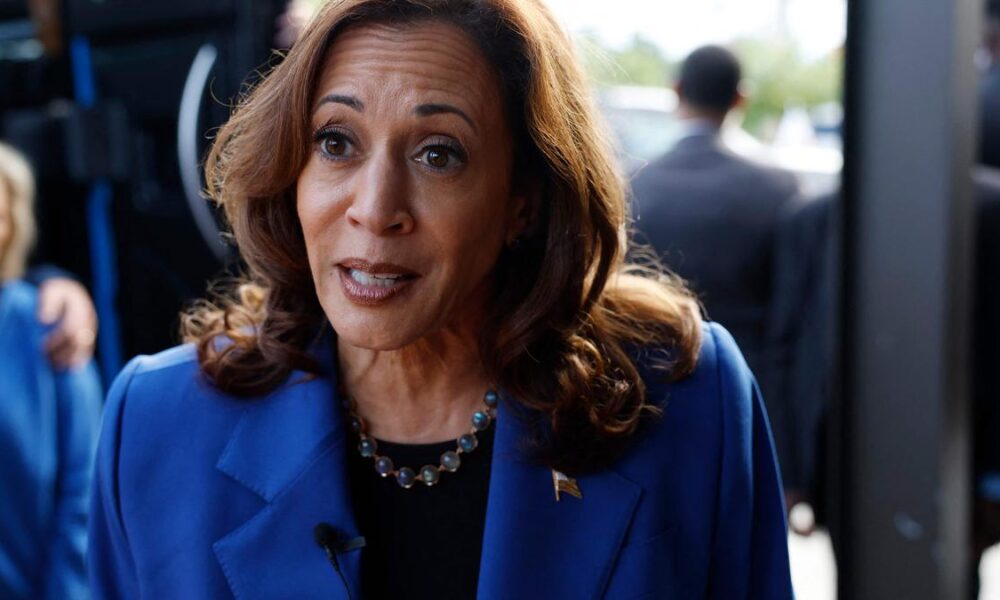 Harris arrives in Chicago to star at Democratic convention