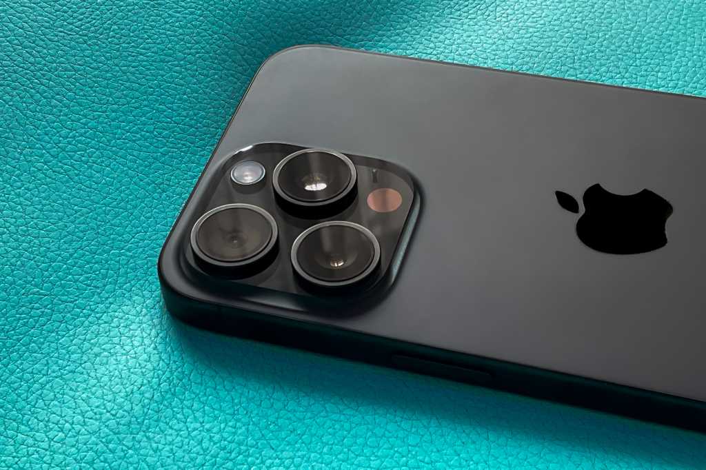 iPhone 15 Pro Max cameras