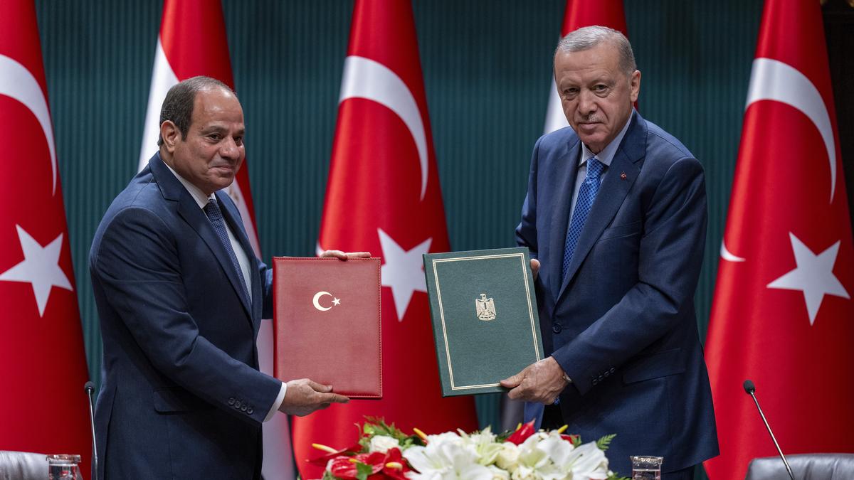 Egypt’s president makes his first visit to Türkiye as relations thaw