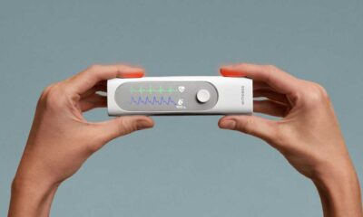 Withings BeamO held in the hand