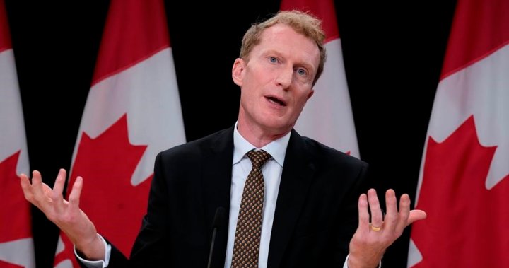 ‘Alarming trend’ of more international students claiming asylum: minister - National