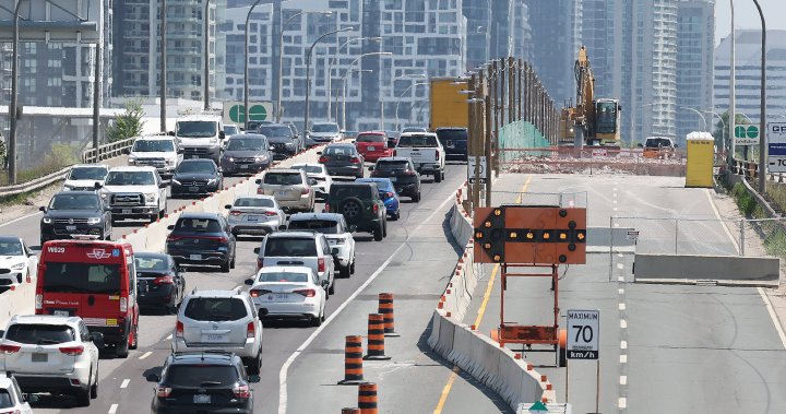 ‘Less hassle’: Toronto to close entire Gardiner Expressway for weekend work