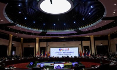 ASEAN urges early accord on South China Sea code, end to Myanmar violence