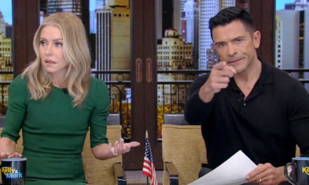 Kelly Ripa Snaps At Mark Consuelos After He Mishears Her On ‘Live’: “Did I Not Just Say That?”