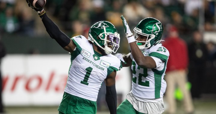 Roughriders edge Elks 28-24, clinch playoff berth - Edmonton