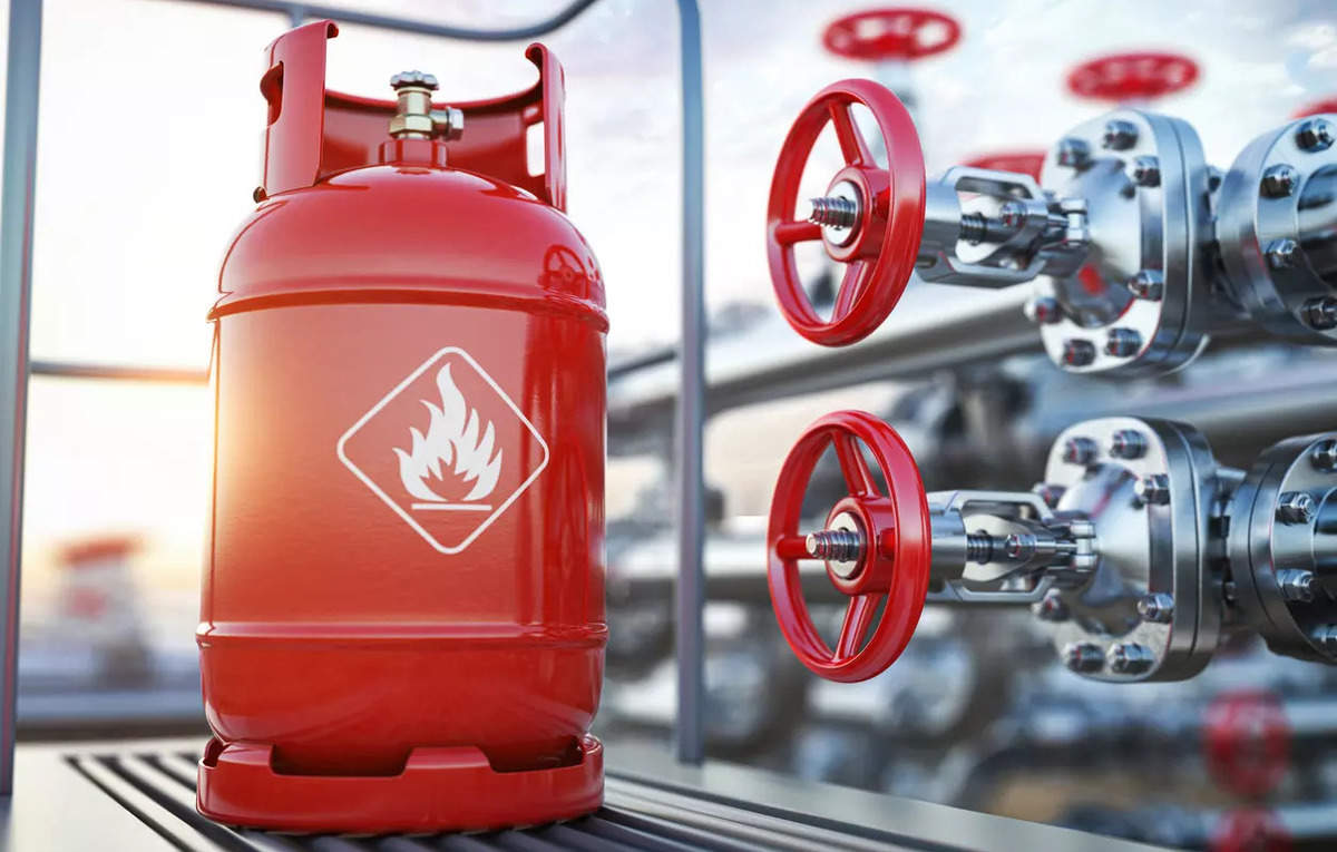 ATF price hiked 3 pc, commercial LPG up INR 62 per cylinder, ET TravelWorld News, ET TravelWorld