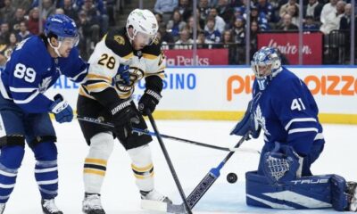 Stolarz, Leafs blank Bruins minus injured Matthews