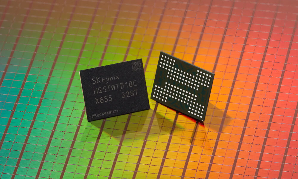 SK Hynix beats Samsung by launching its 321-layer TLC NAND flash memory first