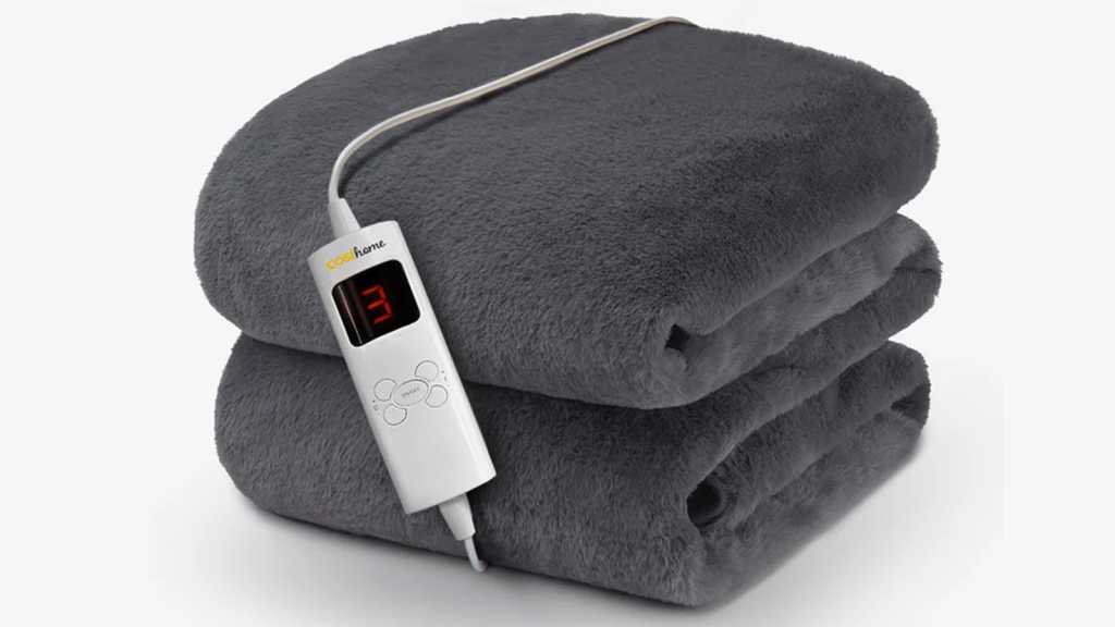 Cosi Home faux fur throw in grey, with controls visible