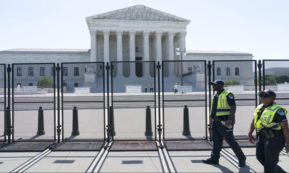 Trump administration wants Supreme Court to let firing of whistleblower agency head proceed