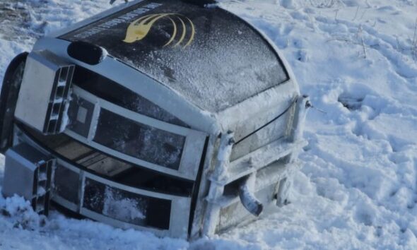 Gondola full of passengers falls to the ground at Kicking Horse resort