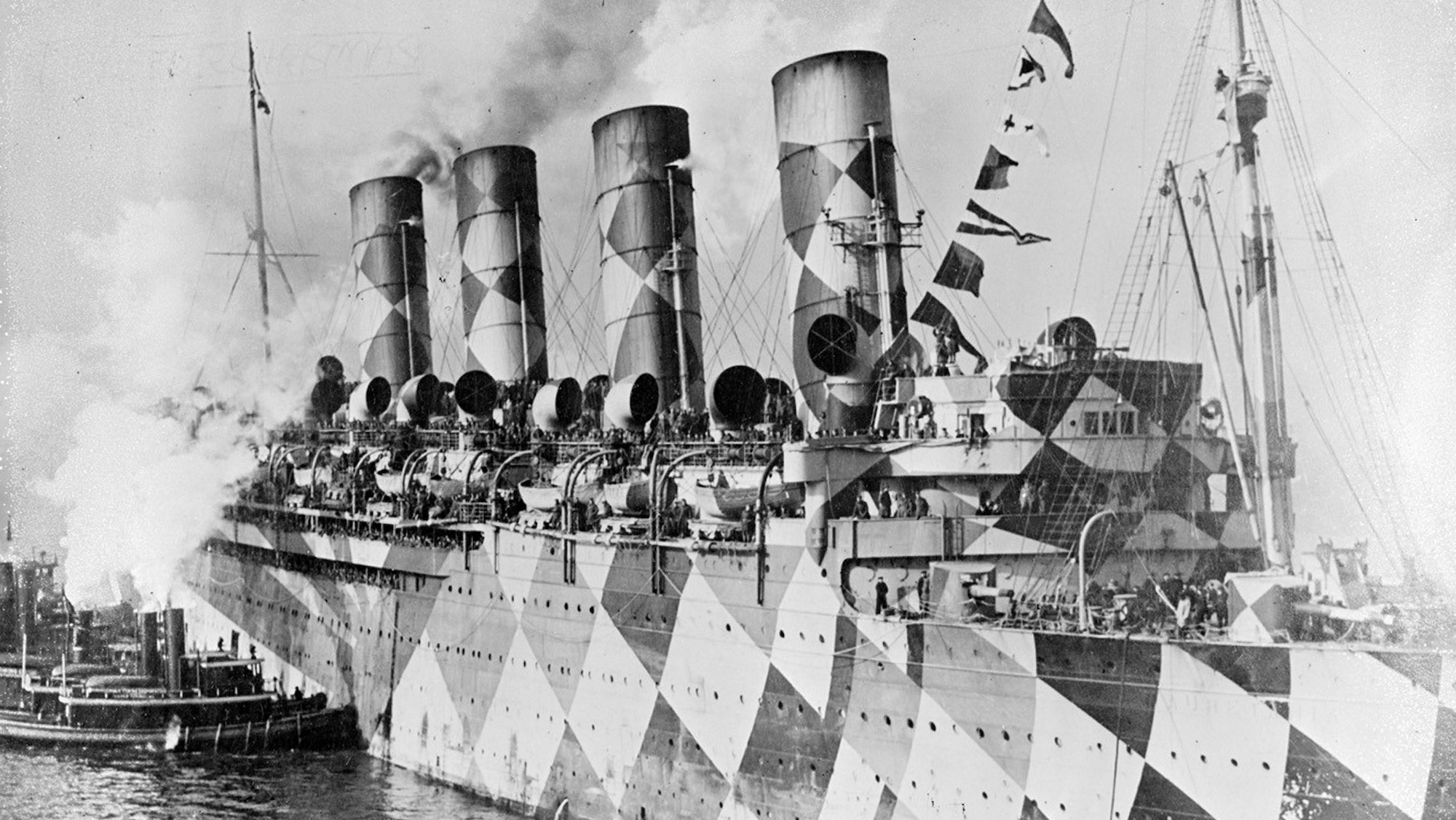 Photograph of HMS Tuberose aka RMS Mauretania enters New York harbour in full dazzle, carrying returning troops after the end of the Great War. Dated 1918. (Photo by: Photo12/Universal Images Group via Getty Images)