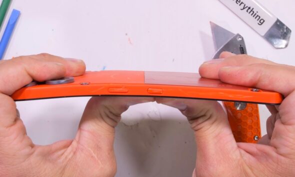 Does Nothing's new CMF phone bend or break in durability test?