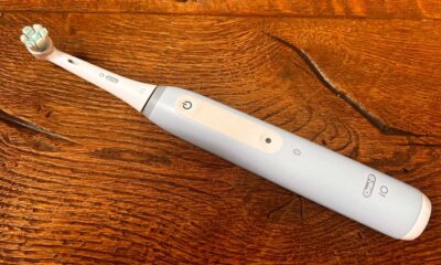 Oral-B iO4 on a wood surface