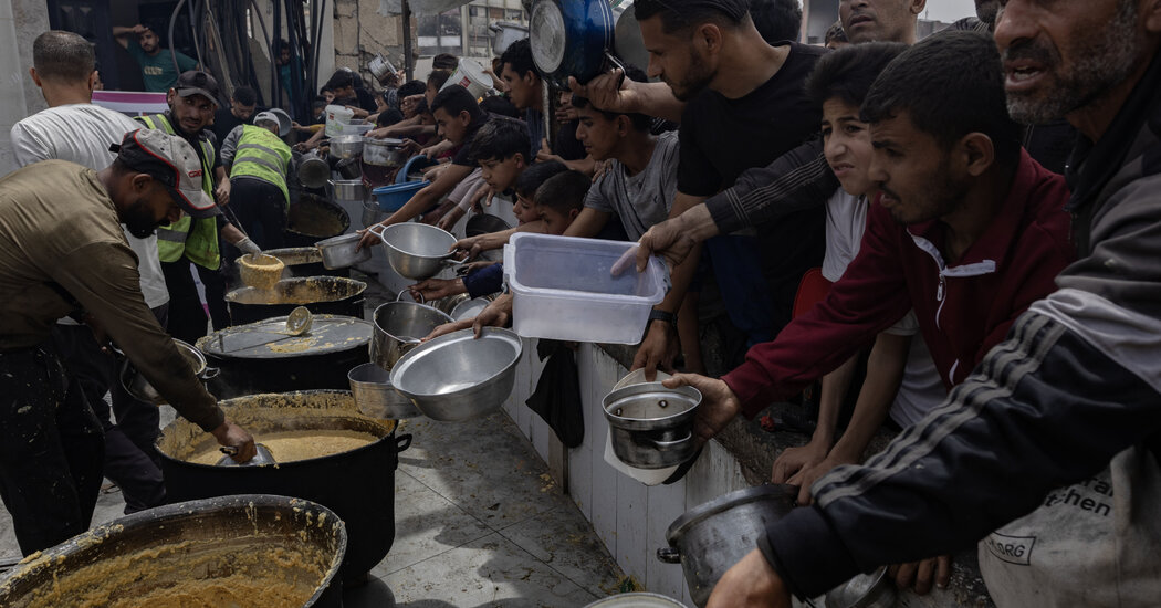 In Private, Some Israeli Officers Admit That Gaza Is on the Brink of Starvation