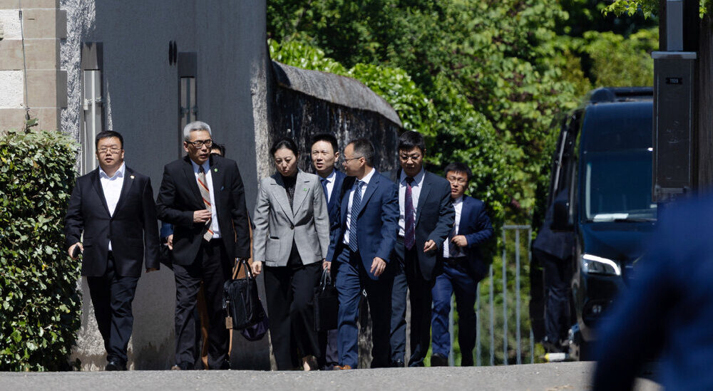 U.S. and China Will Meet for Second Day of Trade Talks