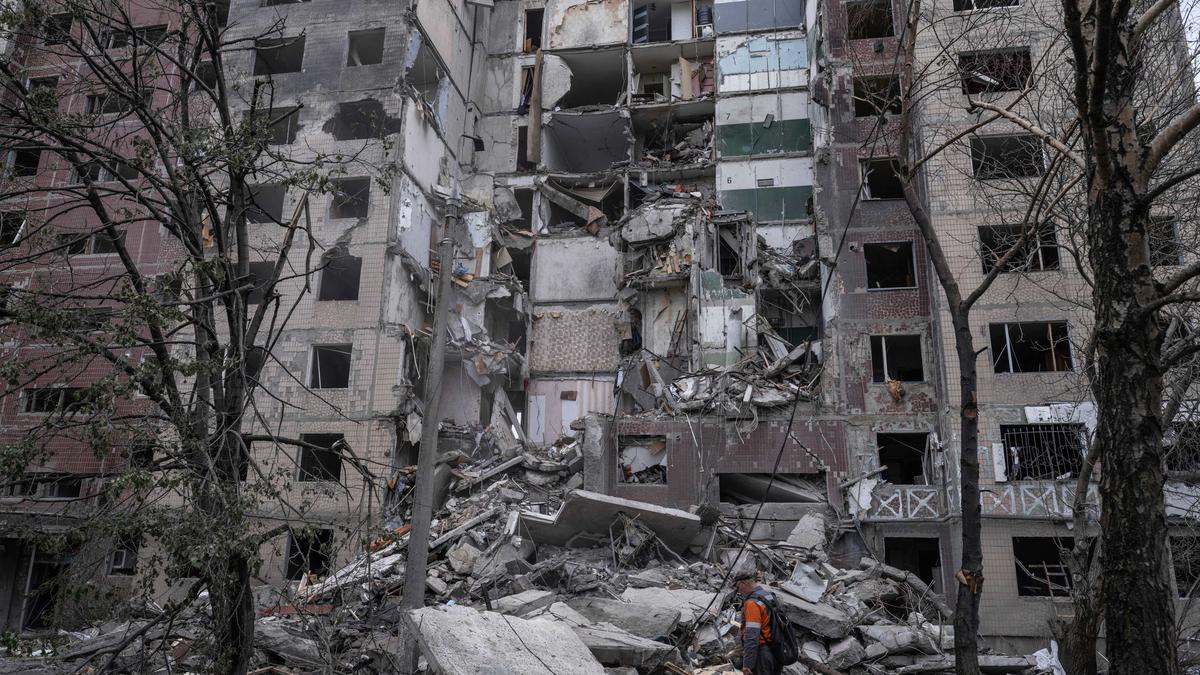 Ukraine and Russia both report attacks on the first day of Moscow-declared ceasefire