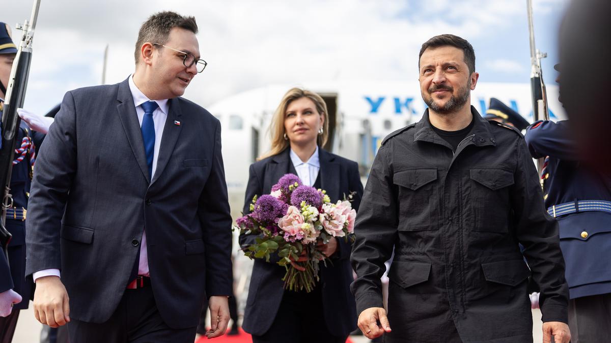 Zelenskyy visits staunch supporter Czech Republic